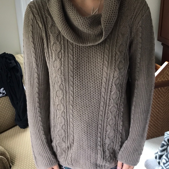Sweater - Picture 1 of 5